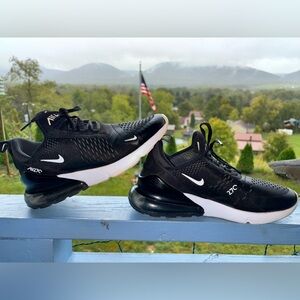 Women’s Nike Air270